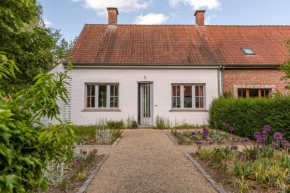 Peaceful house with lovely garden in the countryside of Wingene